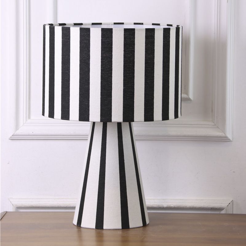 LAMPARA LINO RAYAS BLACK&WHITE