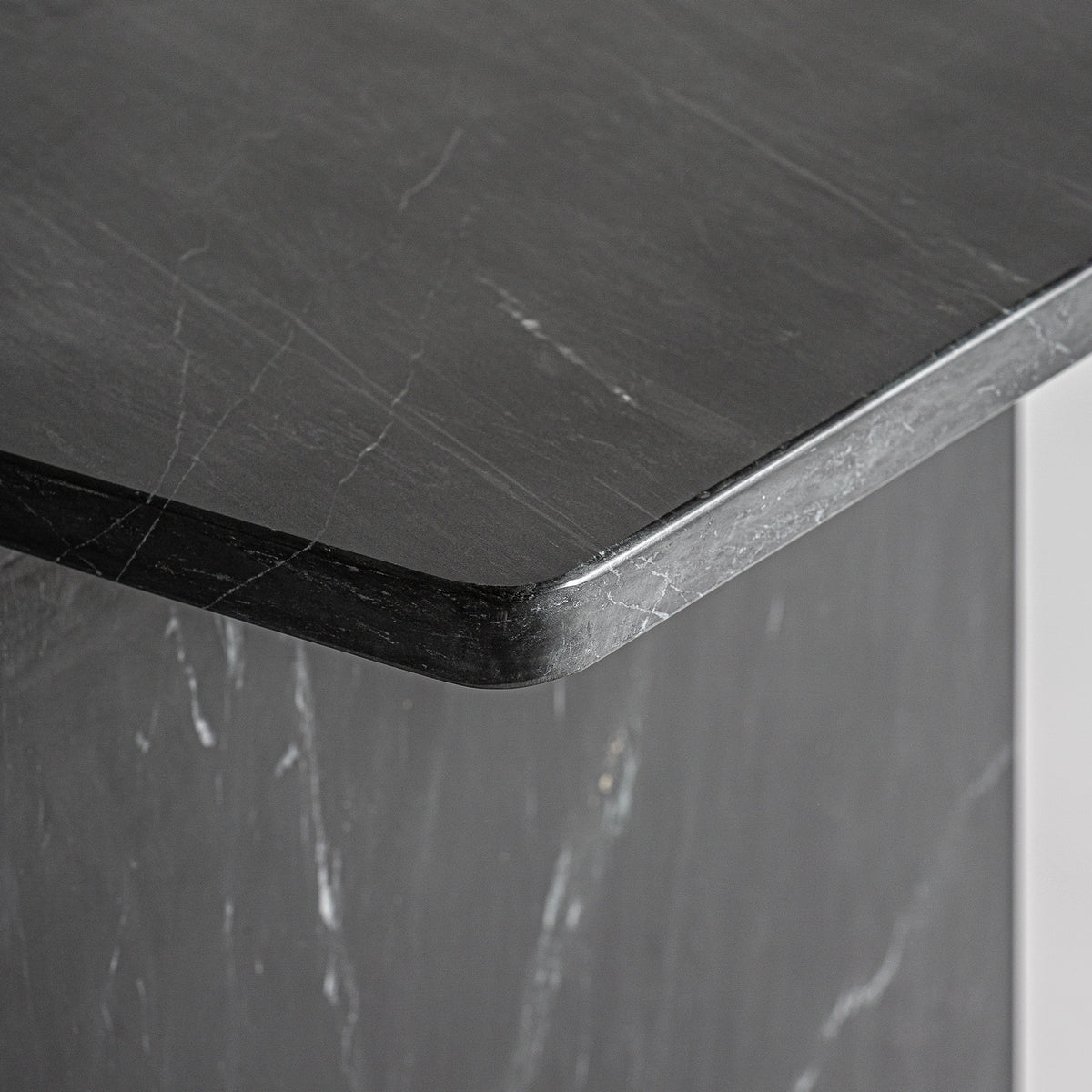 MESA AUXILIAR MARQUINA